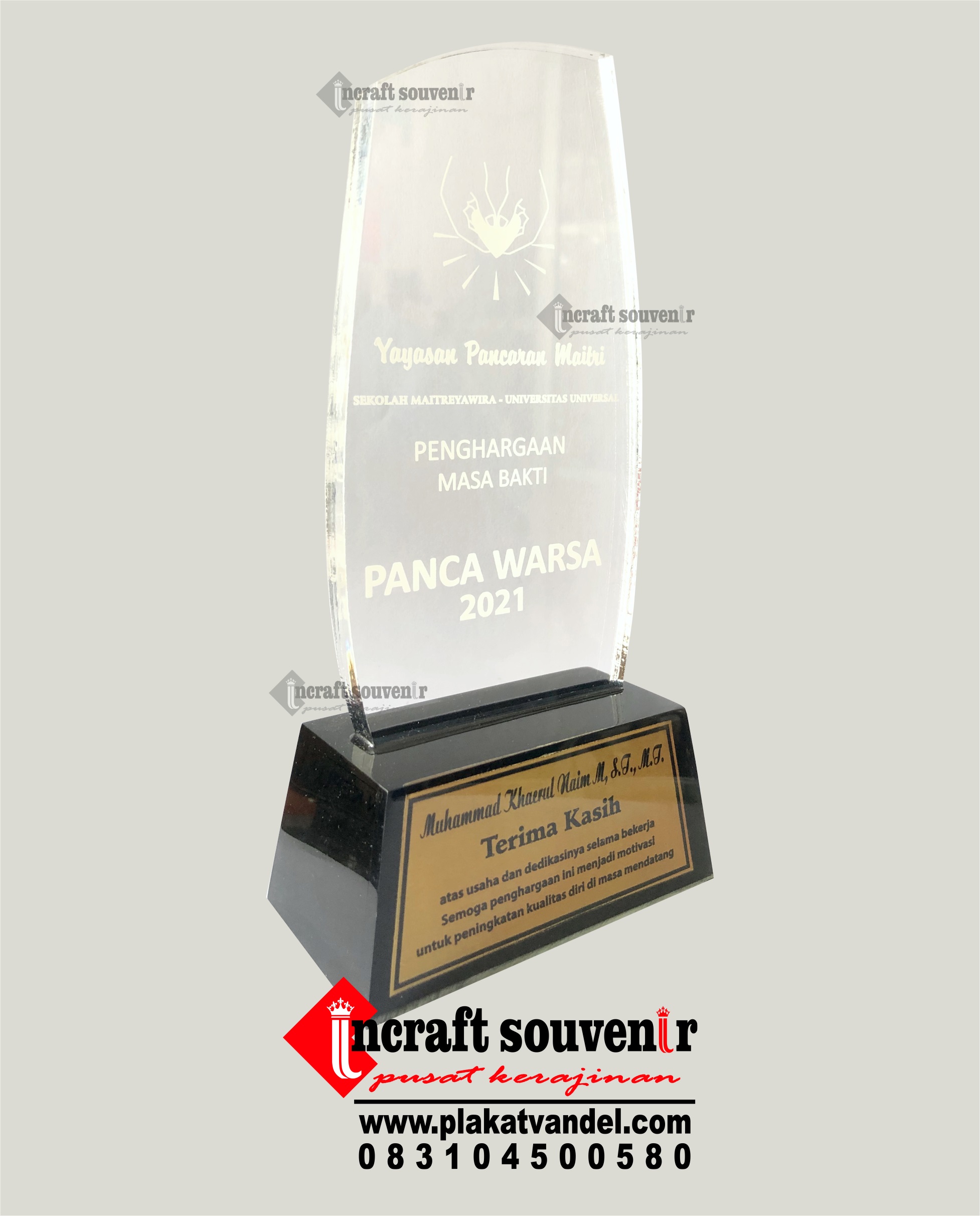 PLAKAT AKRILIK CUSTOM PA52