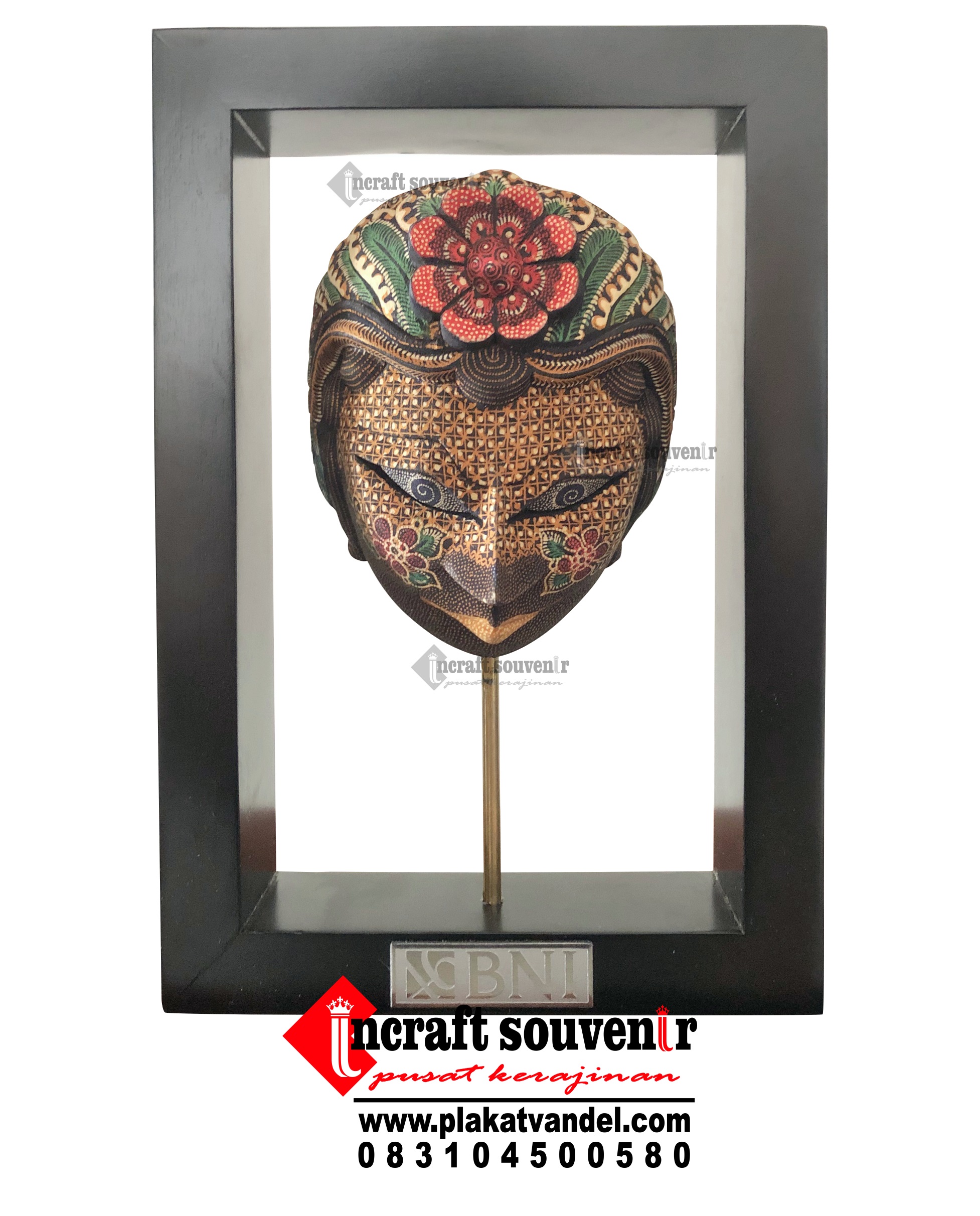 PLAKAT KAYU FRAME TOPENG KAYU BNI K20
