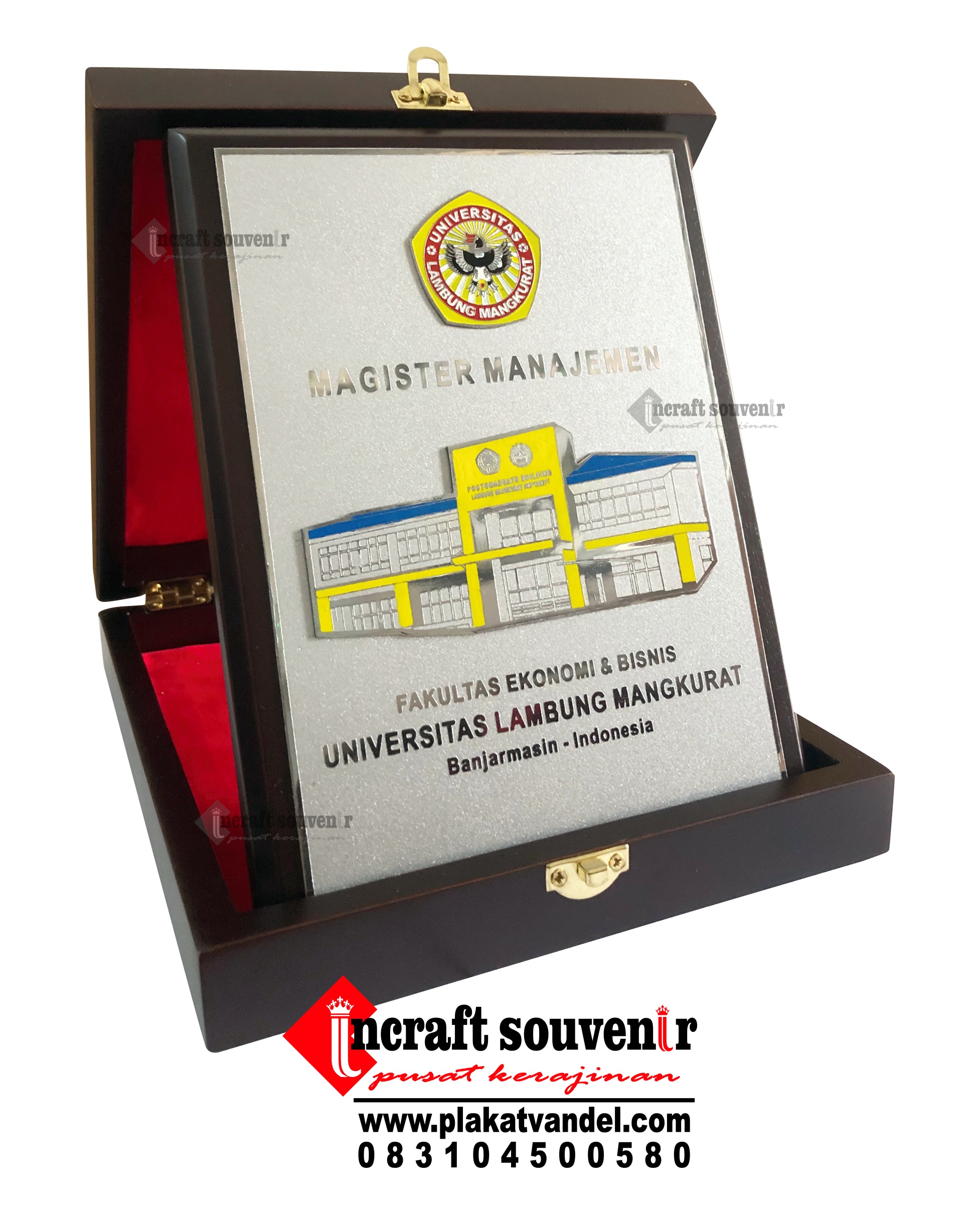 PLAKAT KAYU BOX UNIVERSITAS LAMBUNG MANGKURAT K22