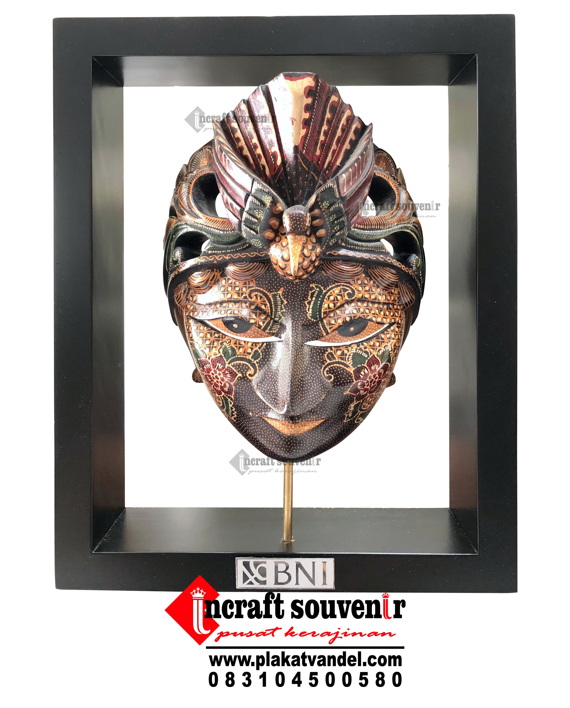 PLAKAT KAYU FRAME TOPENG KAYU BNI K7