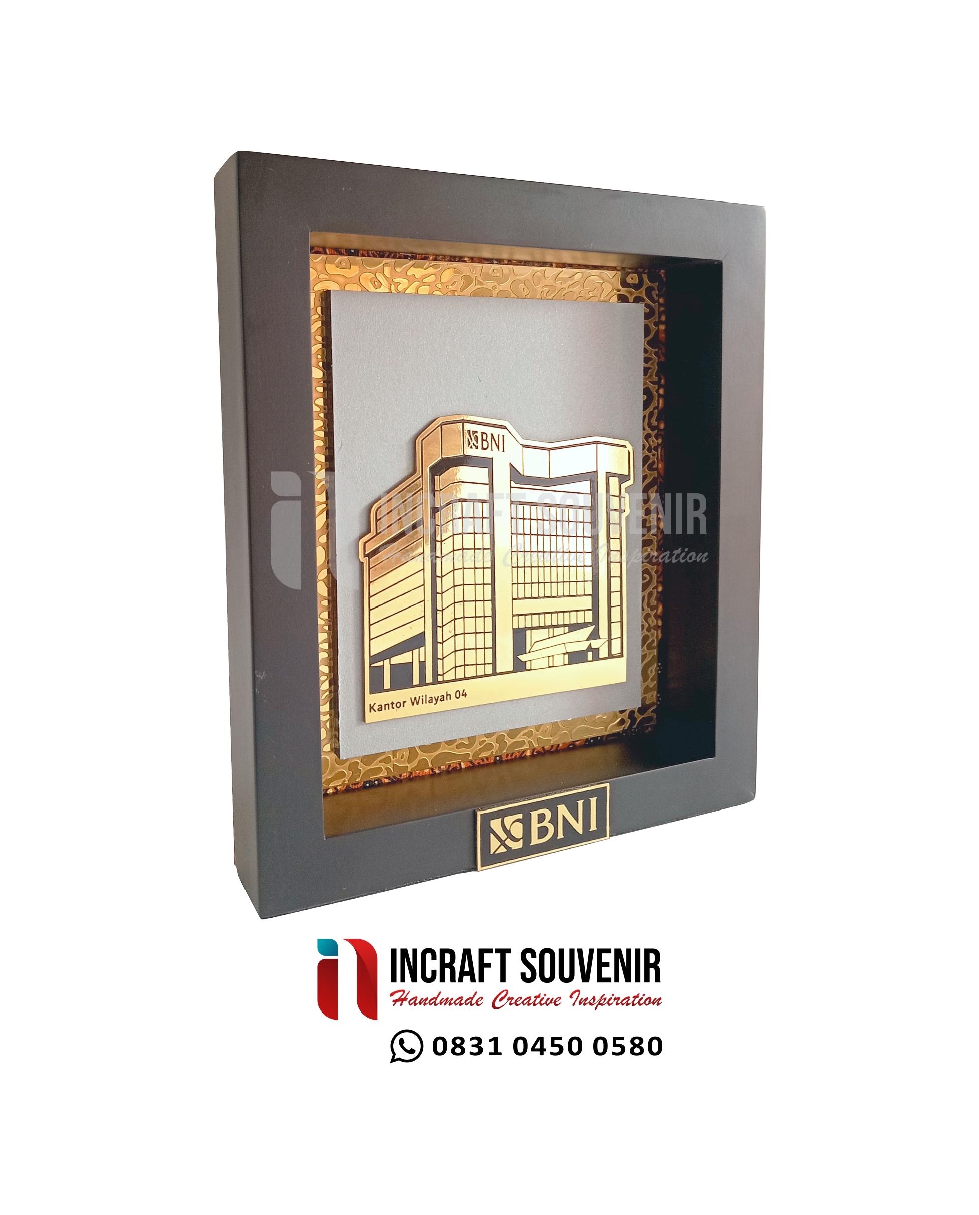 PLAKAT KAYU FRAME CUSTOM GEDUNG BNI K22