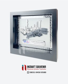 PLAKAT KAYU FRAME CUSTOM PLAT STAINLESS K70