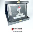 PLAKAT KAYU STANDARAN CUSTOM HITAM EKSKLUSIF K77